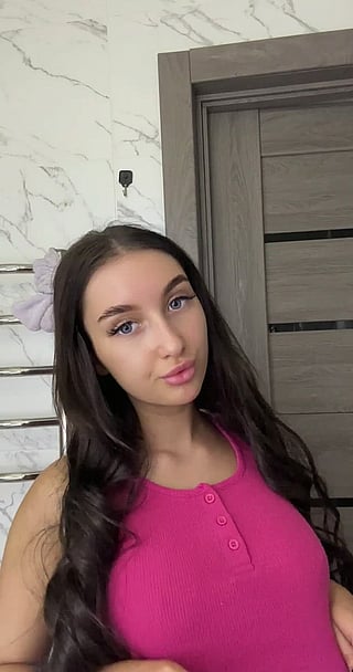 Titty Drop Time: Cute Teen Amateur'
