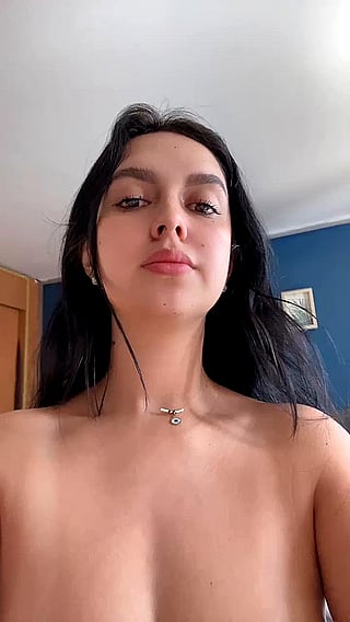 Throw Me Gently: Big Tits Reveal'