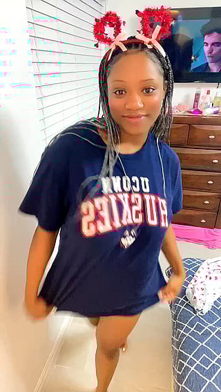 You're So Welcome for My Cute Little Reveal: Amateur, Big Tits, Cute, Ebony, OnlyFans, Reveal, Solo, Teen, Tits'