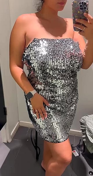 Big Tits Reveal: Curvy Woman in a Sparkly Dress'