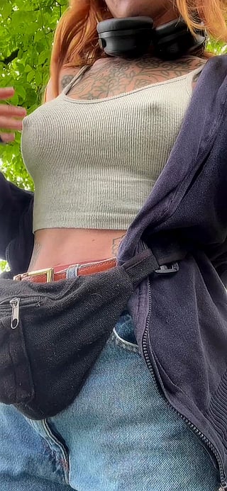 Outdoor Nips: A Cute Teen's Homemade Boob Show'