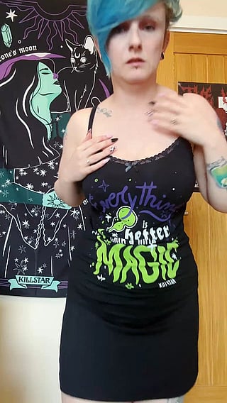 Big Tits Showing Off in This Video'