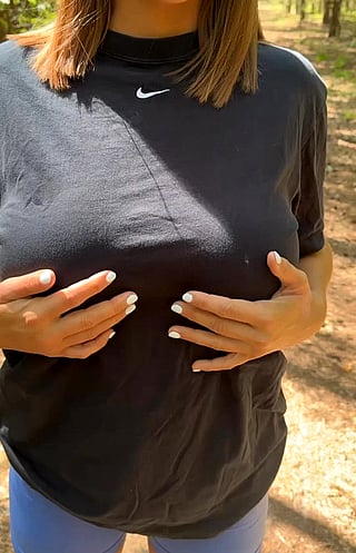Big Tits Run: No Panties Allowed'