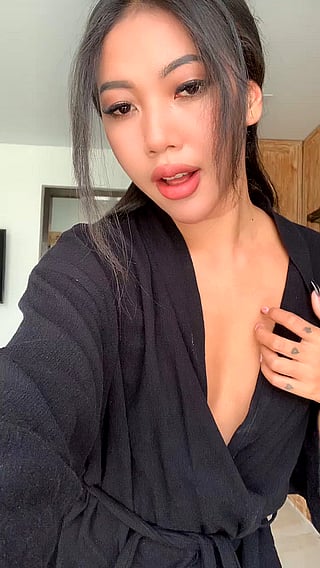 I Know I Made You Stare: Amateur OnlyFans Tits'