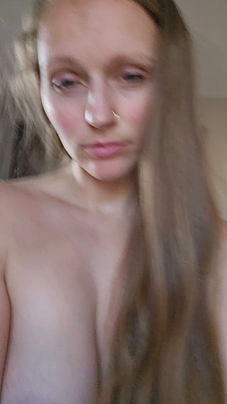 Shake Your Tits Like a MILF: Amateur Big Tits and Ass'