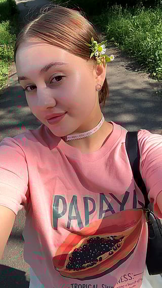 Walking and Revealing: A Cute Teen with Big Tits'