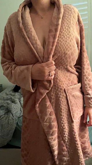 Mom Bod Mornin' - Boobs & MILF Vibes'