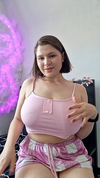 Chubby Chick with Huge Boobs'