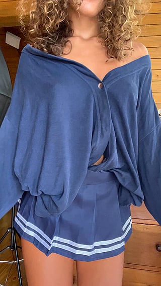 Fun-Sized OnlyFans: A POV Solo Experience'