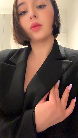 Bouncing Boobs: A Perfect Teen Solo'