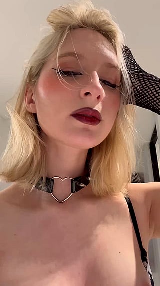 Slutty Vibe: Would You Date an A-Cup Teen?'