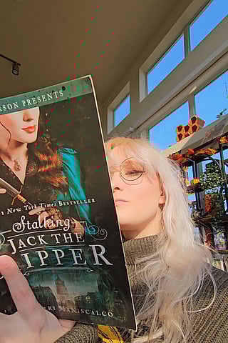 Big Tits and Glasses: A Reading Adventure'