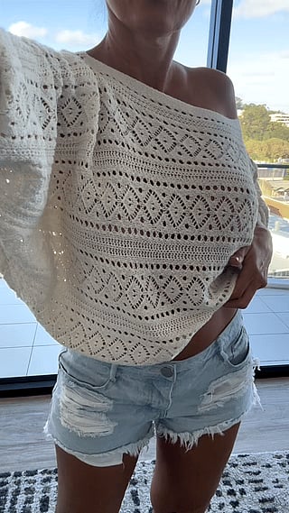 No Bra Sunday: A Casual, Comfortable Vibe'