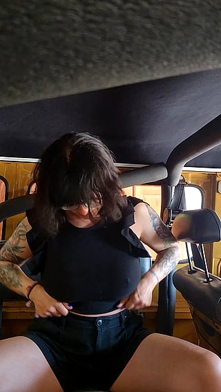 Titty Drop in the Car: Amateur, Big Tits, Tits, Titty Drop'
