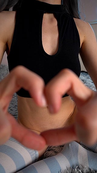 Relax and enjoy the view of this girl's natural body'