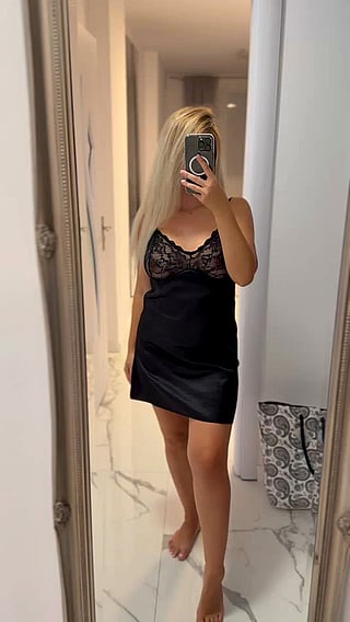 Revealing Big Tits Before Bedtime'