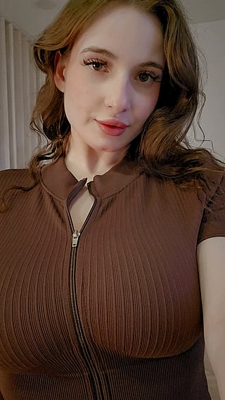 Wow, These Tits Are Insane! Amateur Teen Titty Drop'