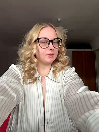 Big Tits MILF: Get Your Face on These Perfect Pair'