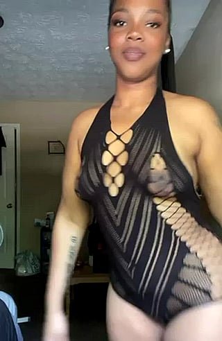 Bouncing Ebony Tits: Peak a Boo'