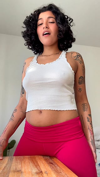 Hot Latina Reveal: Amateur, Brunette, Cute, Homemade'