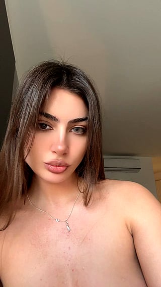 Bouncy Boobs Only: Cute Teen with Natural Tits'