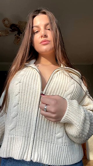 Big Tits and Boobs: Men Can't Stop Staring'