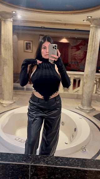 Perfect Curvy Latina Drop: Titty Drop'