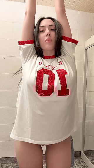 Perky Tits Reveal'