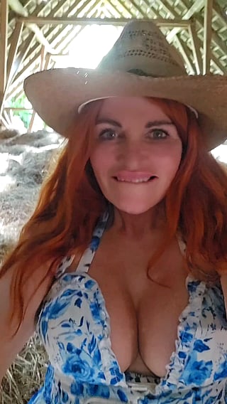Redhead Busty MILF with Huge Tits Gets Sucked Every Day'