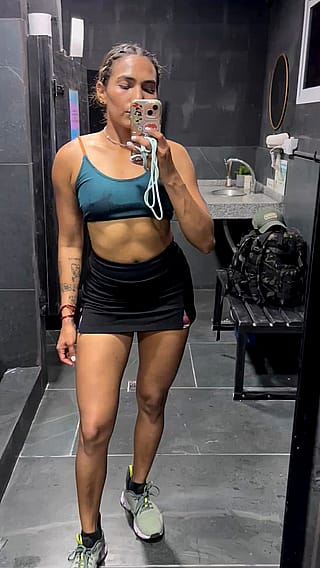 These tits went to the gym'