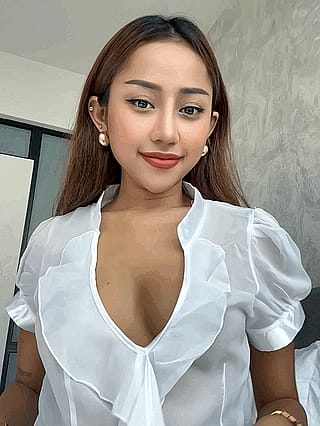 Yeah asian girls have tiny tits, but doesn't mean they can't drop like big ones ?'