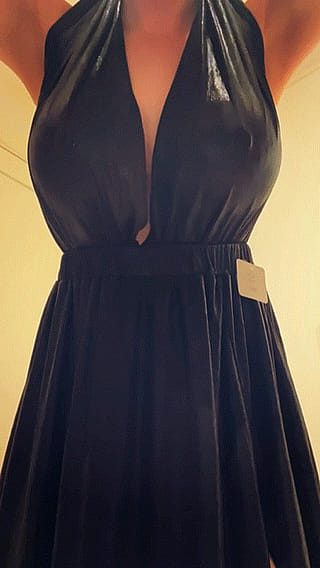 Sneak peek at my New Year’s Eve dress, and my boobs'