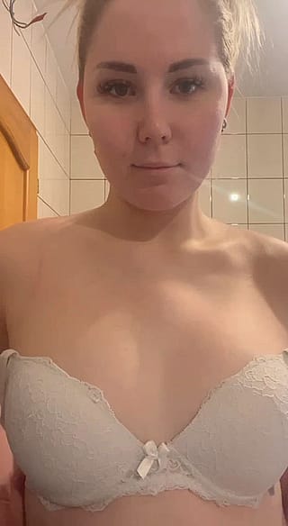 small boobs and perfect swedish nipples ;)'