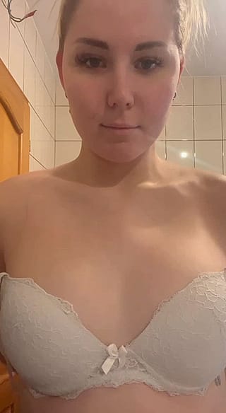 showing my small swedish boobs :)'