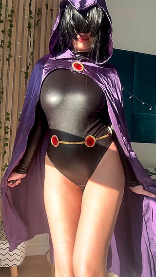 Raven [Teen Titans] (atomicbrunette18)'