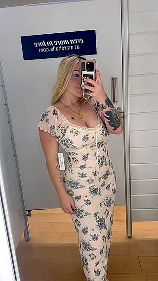 Fitting room reveal'