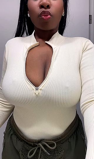 Just a little titty flash to make your night'