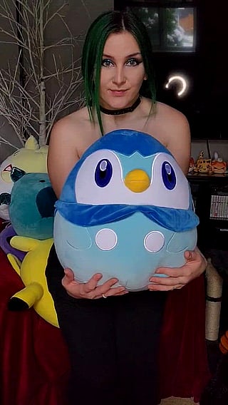 Big Tits, Boobs, Bouncing Tits: Nerdy Goth Chick with Green Hair and Torpedo Tits'
