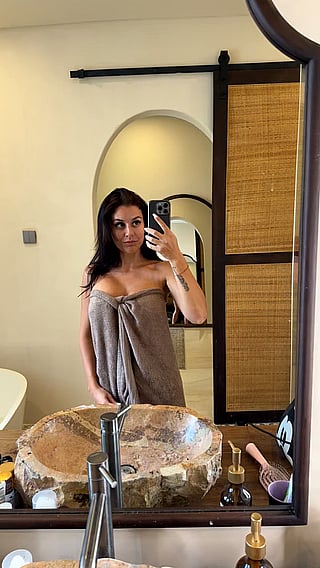Shower Reveal: A Chick's Selfie in the Shower'